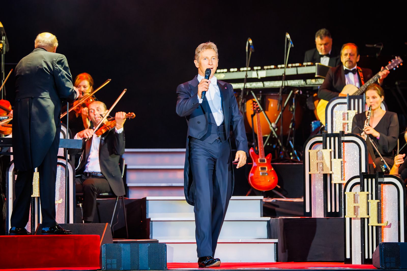 Helmut Lotti Goes Classic Live in Kasteel Van Horst, picture 6, photographed by Paul Jongeneelen - FrontView Magazine