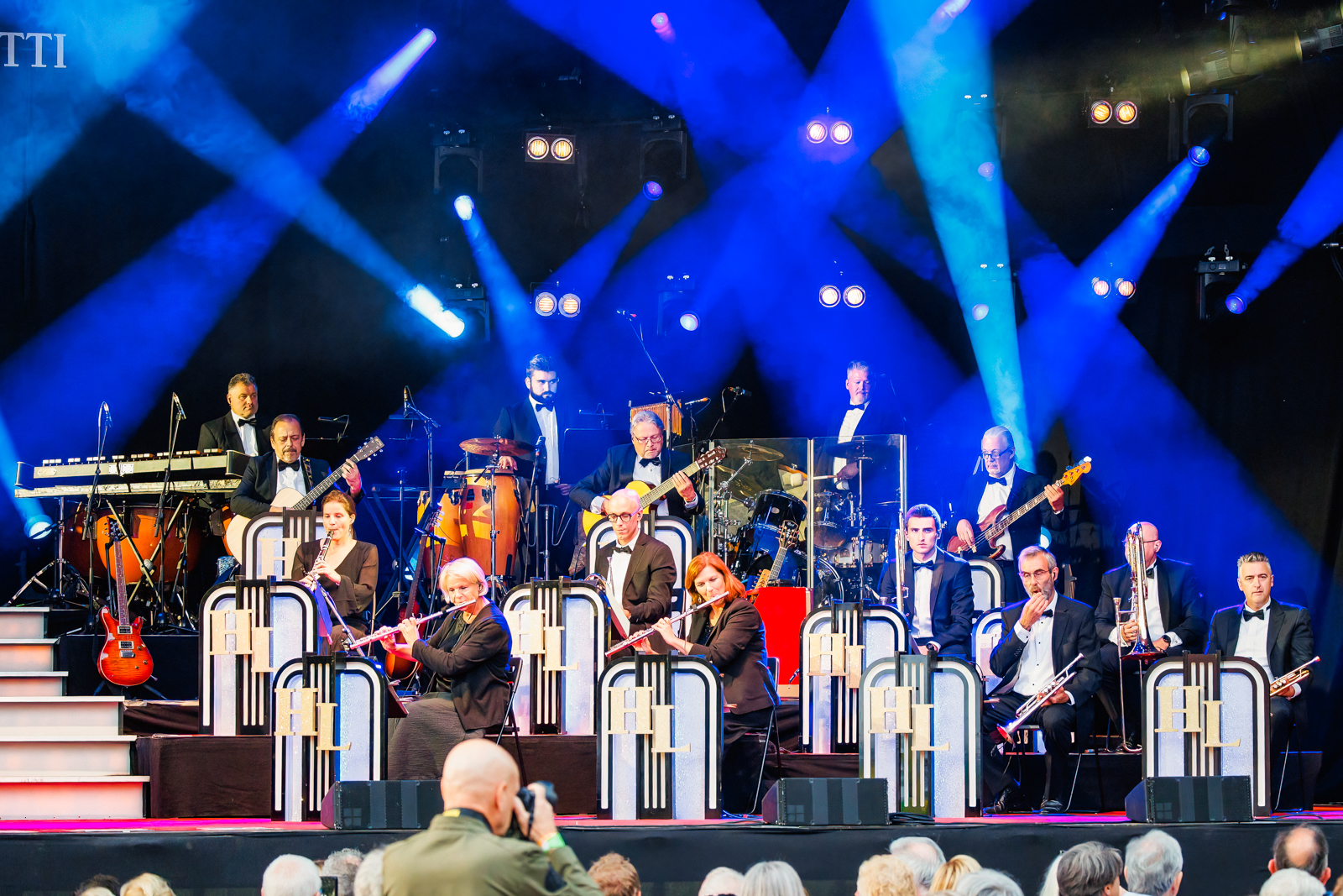 Helmut Lotti Goes Classic Live in Kasteel Van Horst, picture 21, photographed by Paul Jongeneelen - FrontView Magazine