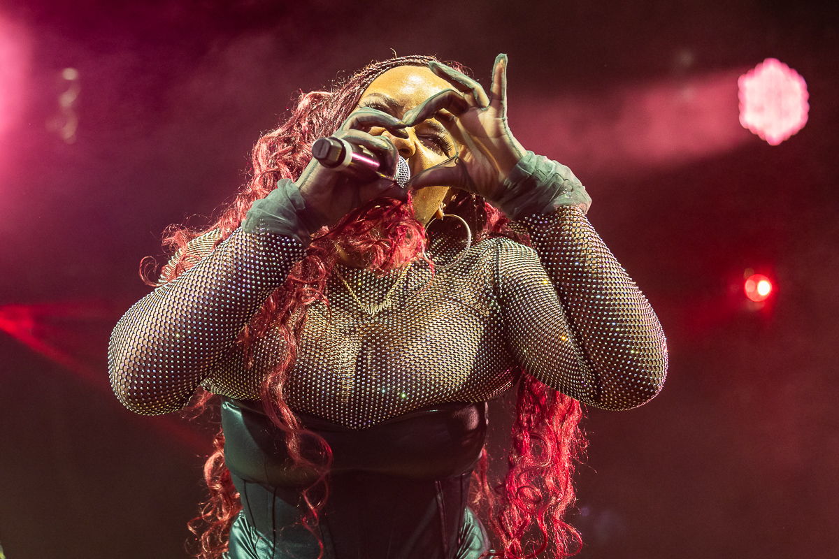 YEMI ALADE @ Sfinks Mixed 2023, picture 9, photographed by Marc Verdonck - FrontView Magazine