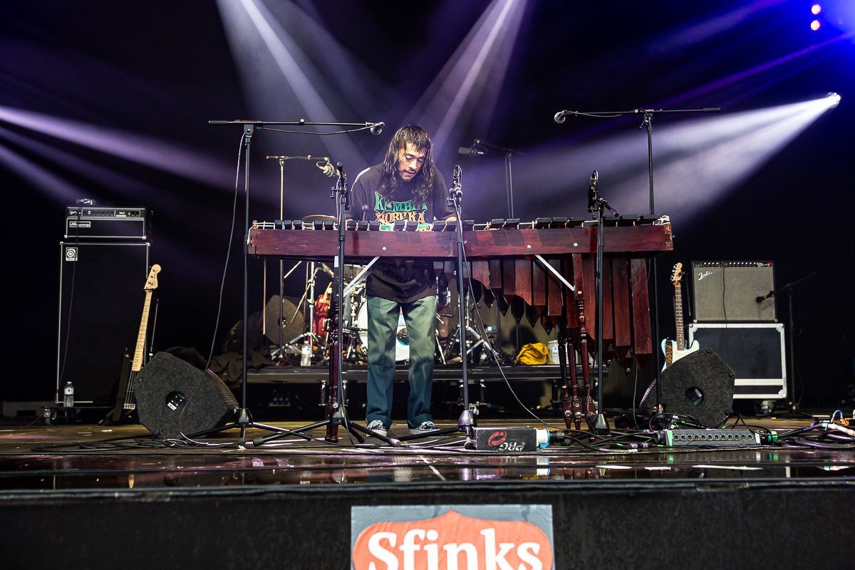 SON ROMPE PERA @ Sfinks Mixed 2023, picture 10, photographed by Marc Verdonck - FrontView Magazine