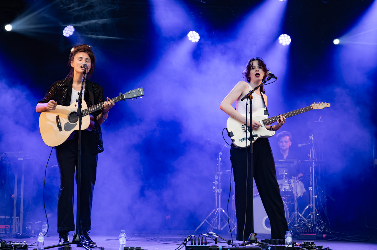 Kids With Buns @ M-Idzomer Leuven, picture 4, photographed by Luc Klinckaert - FrontView Magazine