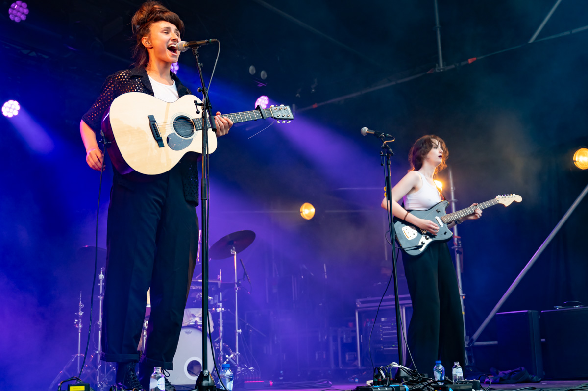 Kids With Buns @ M-Idzomer Leuven, picture 7, photographed by Luc Klinckaert - FrontView Magazine