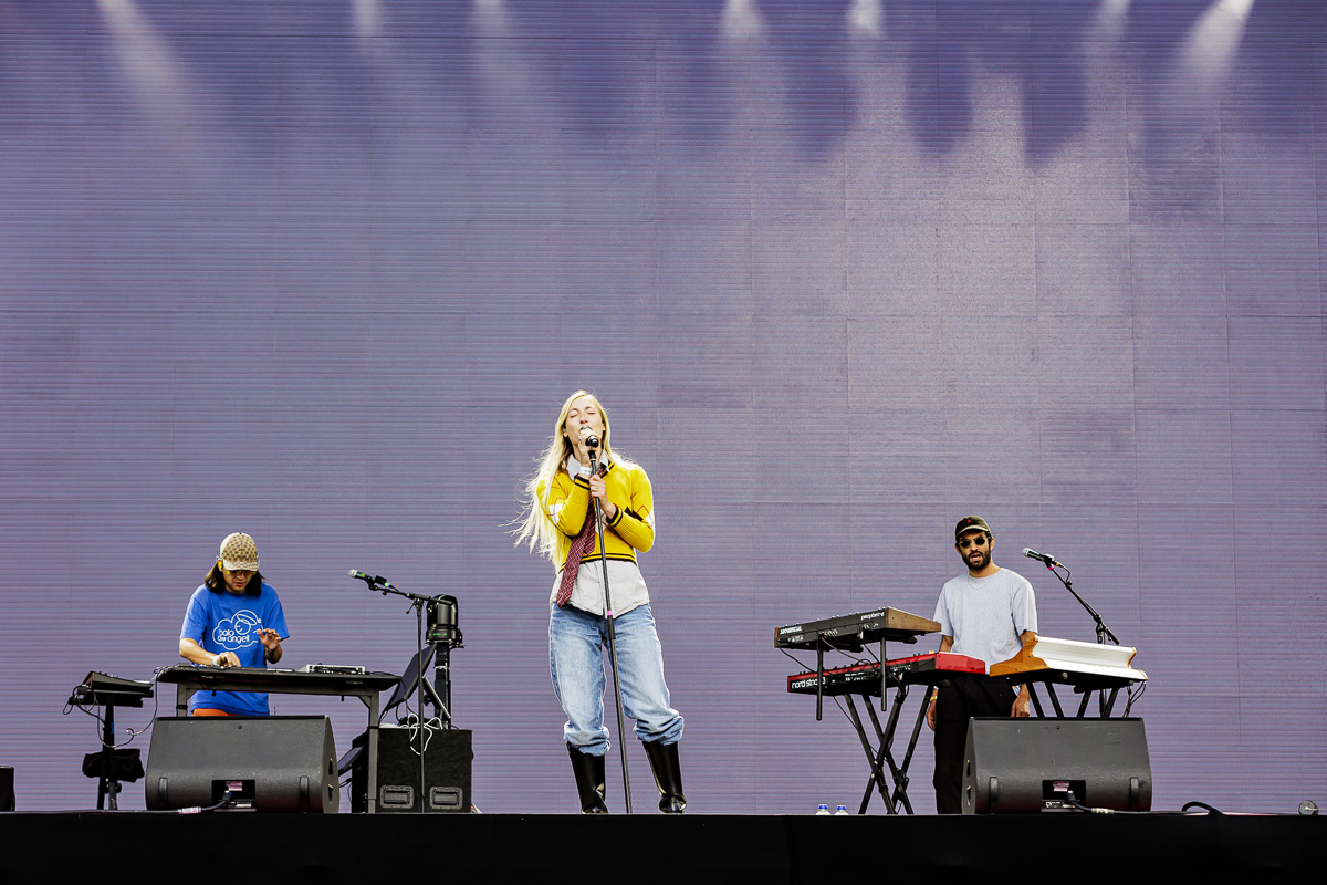 S 10 @ Lokerse Feesten, picture 3, photographed by Peter Smet - FrontView Magazine