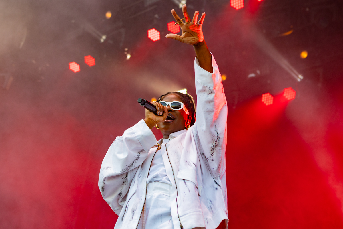 Coely @ Suikerrock, picture 9, photographed by Sven Vandervoort - FrontView Magazine