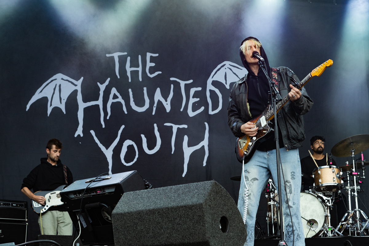 The Haunted Youth @ Suikerrock, picture 1, photographed by Sven Vandervoort - FrontView Magazine