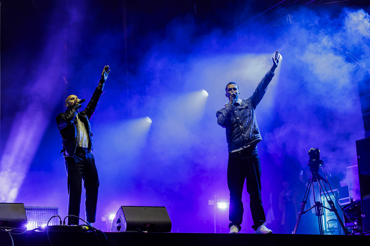 The Opposites @ Lokerse Feesten, picture 3, photographed by Peter Smet - FrontView Magazine
