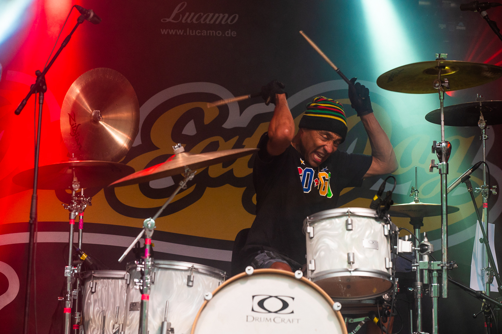 Dog Eat Dog @ Brakrock, picture 8, photographed by Gert Daemen - FrontView Magazine