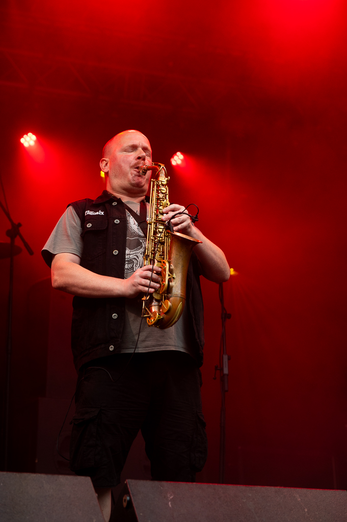 Dog Eat Dog @ Brakrock, picture 9, photographed by Gert Daemen - FrontView Magazine