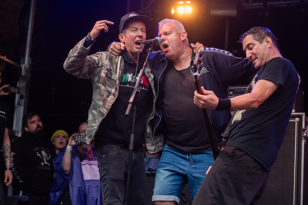 Dog Eat Dog @ Brakrock, picture 18, photographed by Gert Daemen - FrontView Magazine