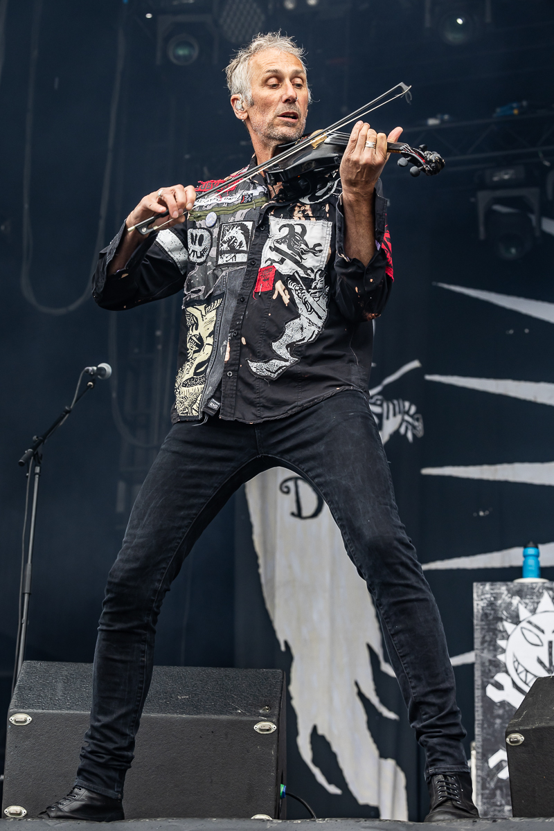Levellers @ Nostalgie Beach Festival 2023 Dag 2, picture 16, photographed by Marc Verdonck - FrontView Magazine
