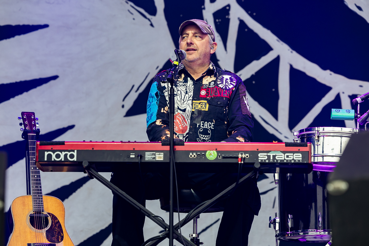 Levellers @ Nostalgie Beach Festival 2023 Dag 2, picture 24, photographed by Marc Verdonck - FrontView Magazine