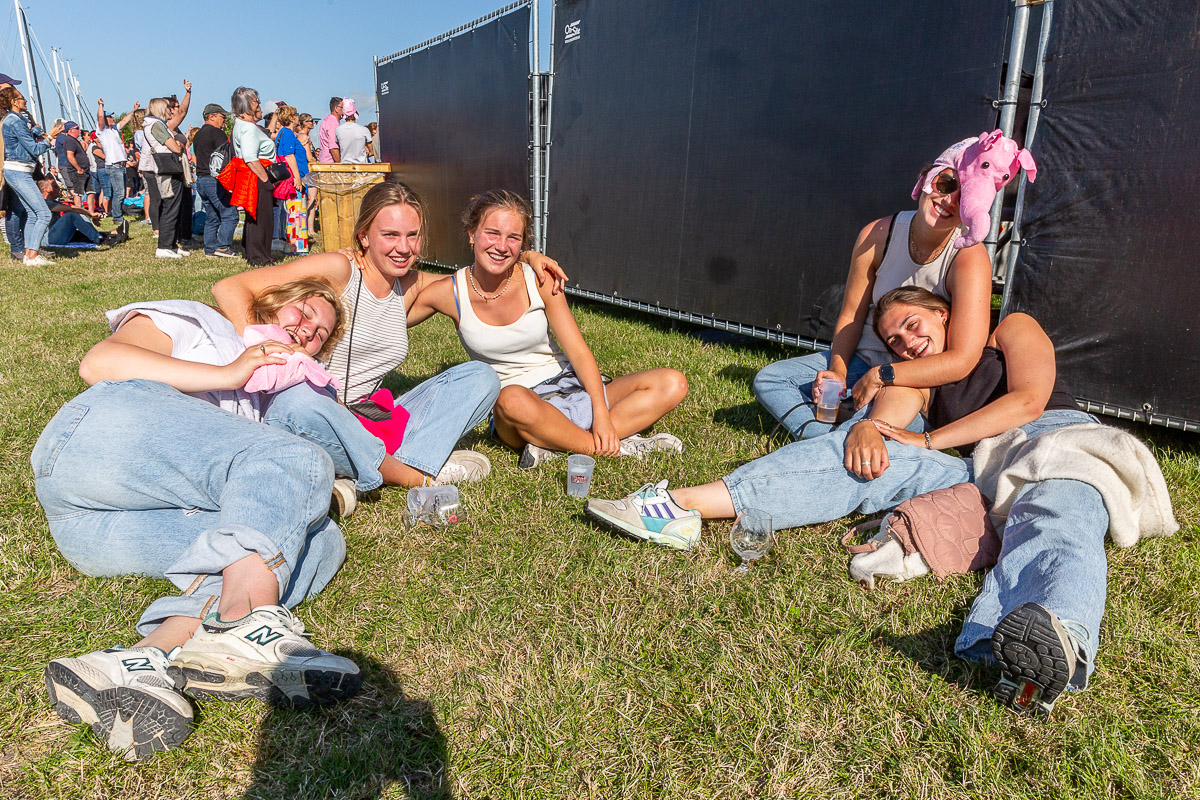 Sfeer @ Nostalgie Beach Festival 2023 Dag 1, picture 19, photographed by Marc Verdonck - FrontView Magazine