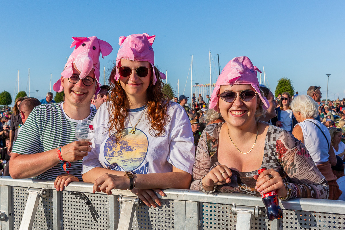 Sfeer @ Nostalgie Beach Festival 2023 Dag 1, picture 21, photographed by Marc Verdonck - FrontView Magazine