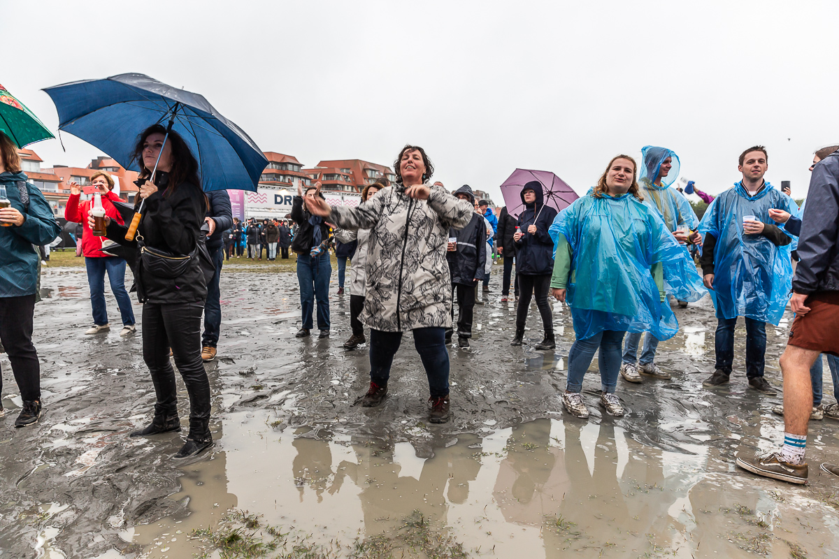 Sfeer @ Nostalgie Beach Festival 2023 Dag 2, picture 14, photographed by Marc Verdonck - FrontView Magazine