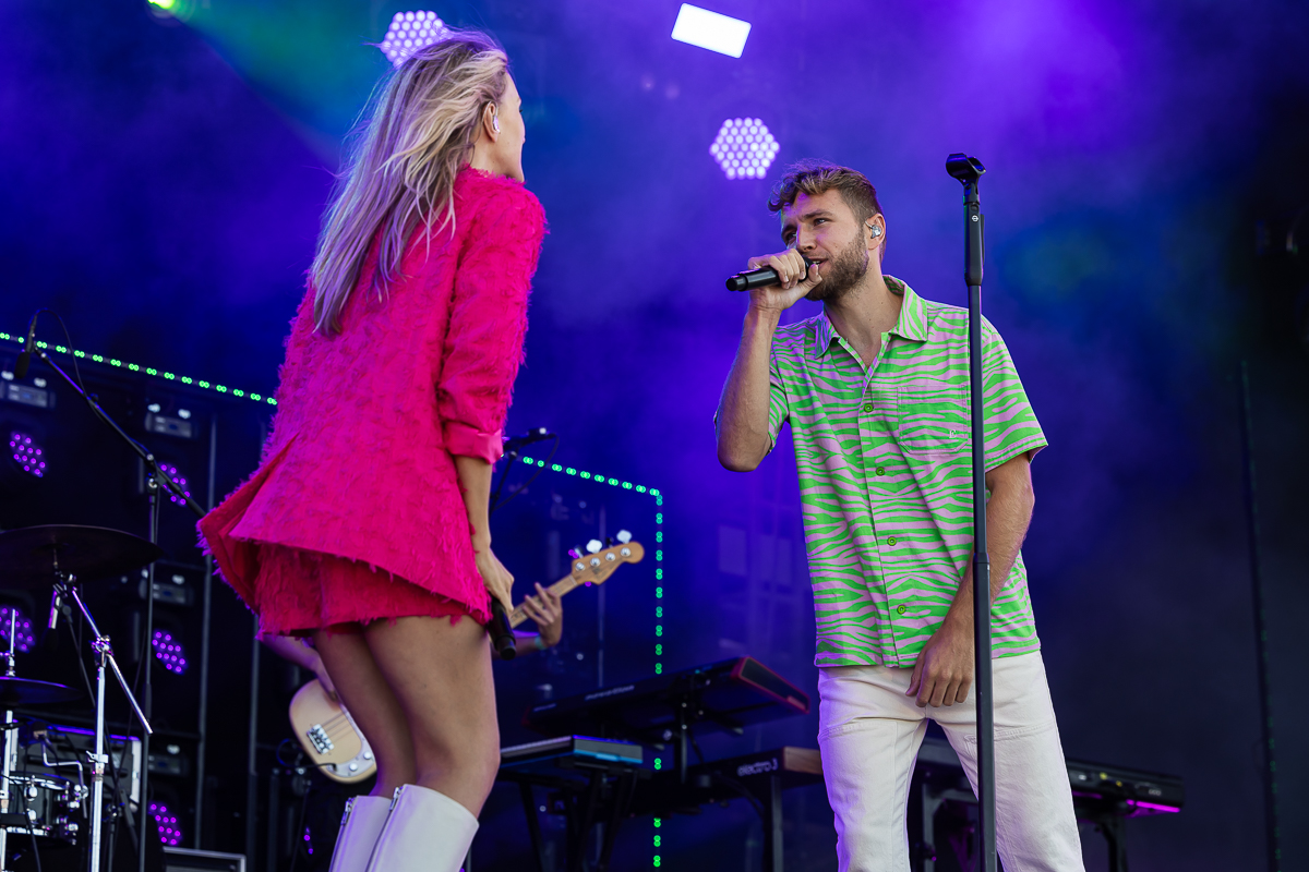 Suzan & Freek @ Nostalgie Beach Festival 2023 Dag 1, picture 2, photographed by Marc Verdonck - FrontView Magazine