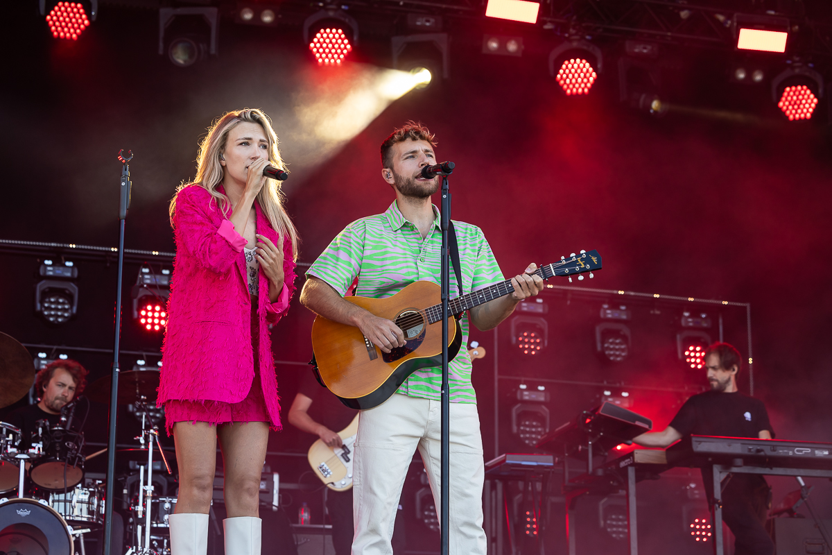 Suzan & Freek @ Nostalgie Beach Festival 2023 Dag 1, picture 7, photographed by Marc Verdonck - FrontView Magazine