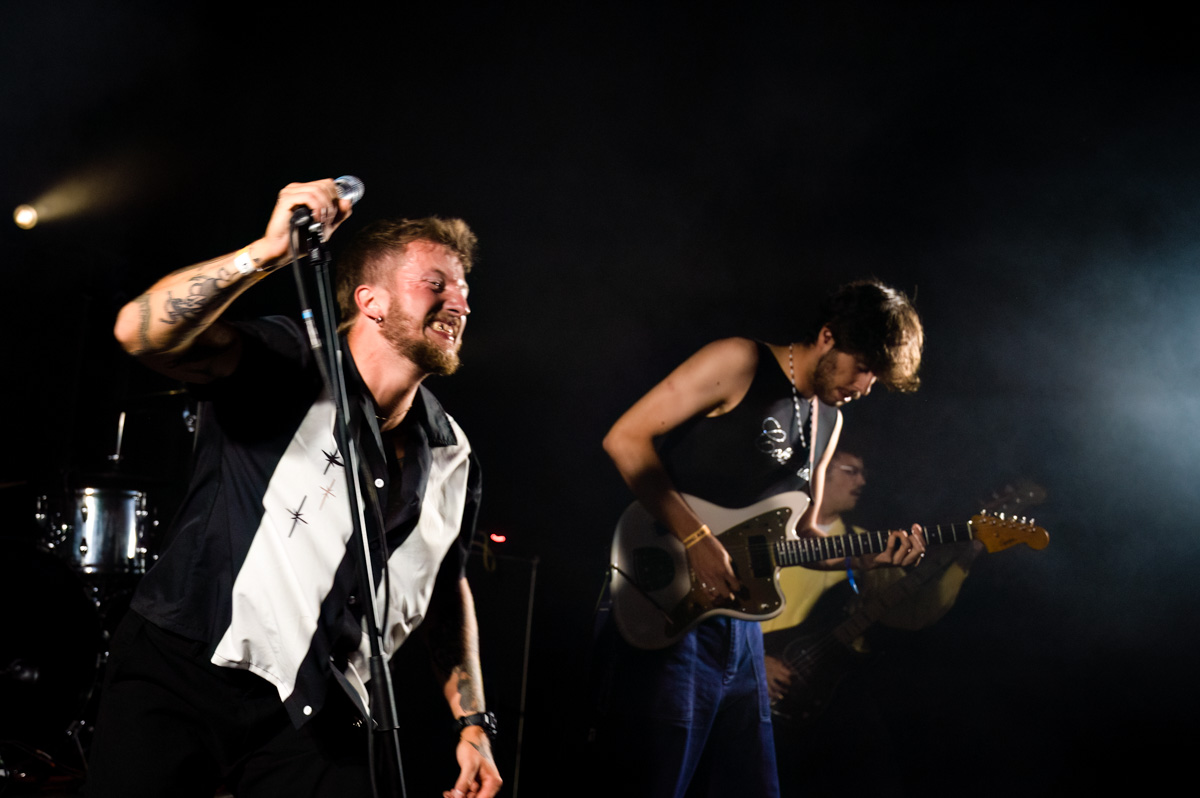 Barno Koevoet & De Duijmschpijkers @ Campo Solar, picture 4, photographed by Luc Klinckaert - FrontView Magazine