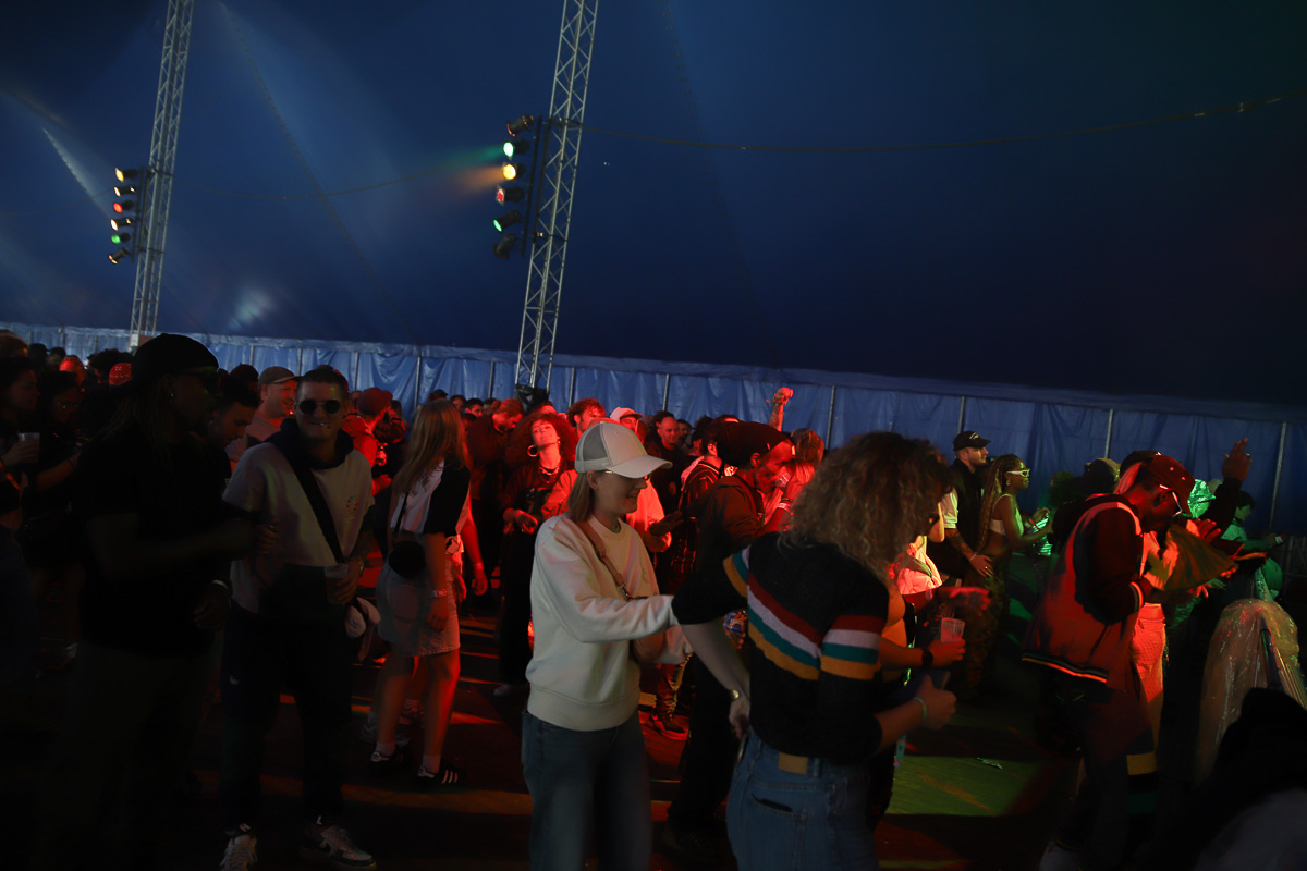 Sfeer @ Reggae Geel 2023 Dag 2, picture 12, photographed by Bianca van Barneveld - FrontView Magazine