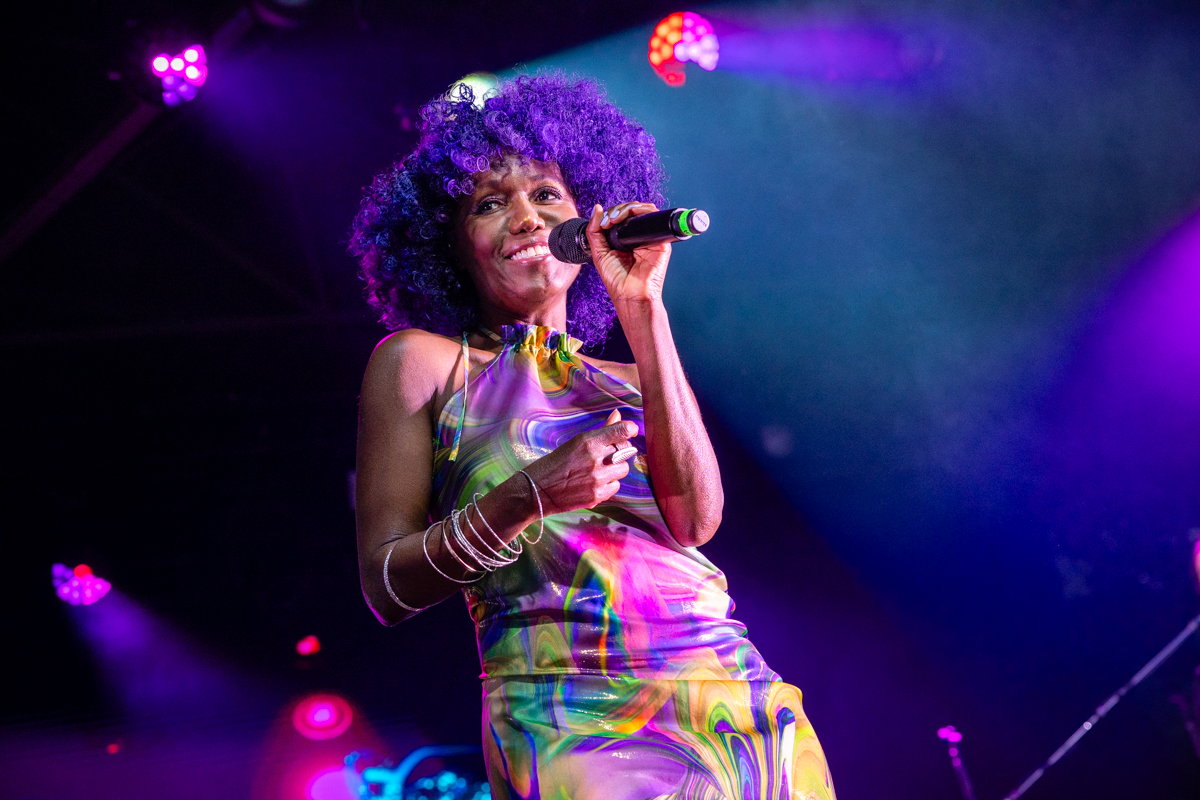 Nile Rodgers & CHIC @ OLT Rivierenhof, picture 6, photographed by Bruno Holvoet - FrontView Magazine