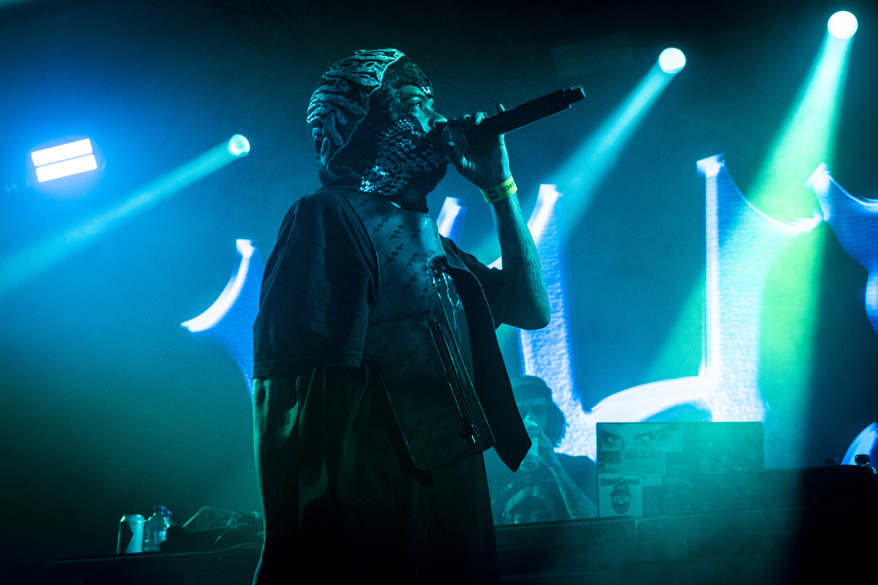 Kleine Crack & Slagter @ Lokerse Feesten, picture 6, photographed by Sandra Van Watermeulen - FrontView Magazine