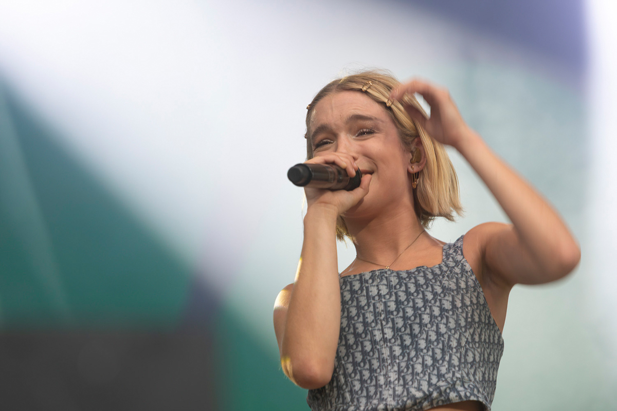 Pommelien Thijs @ Lokerse Feesten 2023, picture 29, photographed by Edwin Houdevelt - FrontView Magazine