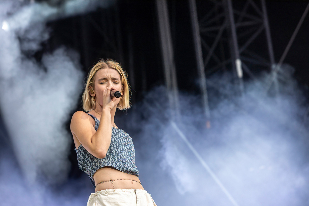 Pommelien Thijs @ Lokerse Feesten 2023, picture 31, photographed by Edwin Houdevelt - FrontView Magazine