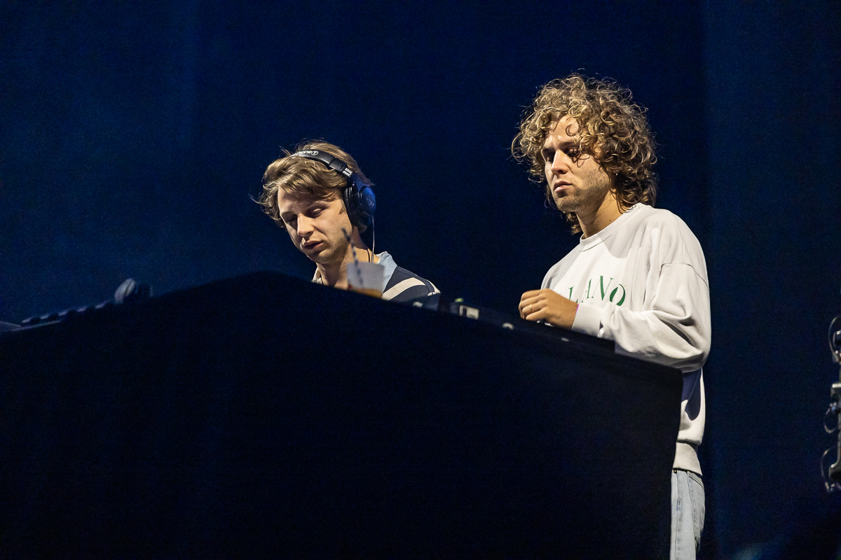 Silver Sisters @ Lokerse Feesten 2023, picture 2, photographed by Marc Verdonck - FrontView Magazine