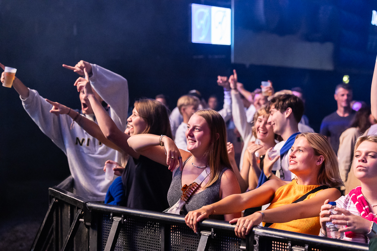 Silver Sisters @ Lokerse Feesten 2023, picture 5, photographed by Marc Verdonck - FrontView Magazine