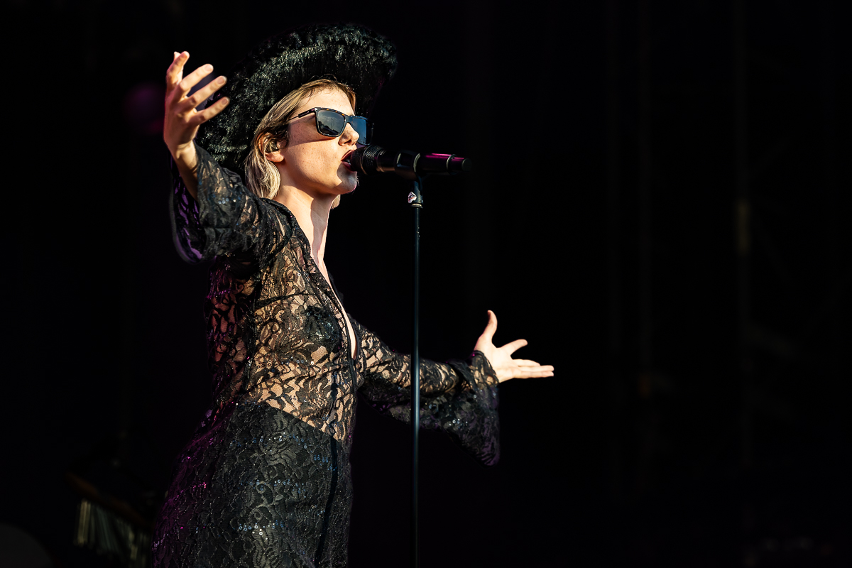 Sylvie Kreusch @ Lokerse Feesten 2023, picture 2, photographed by Marc Verdonck - FrontView Magazine