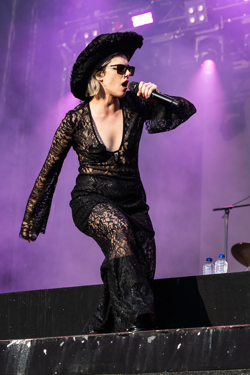 Sylvie Kreusch @ Lokerse Feesten 2023, picture 5, photographed by Marc Verdonck - FrontView Magazine