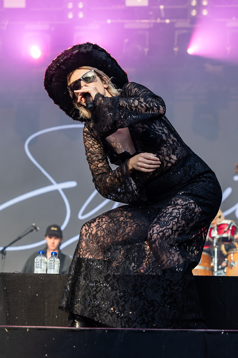 Sylvie Kreusch @ Lokerse Feesten 2023, picture 8, photographed by Marc Verdonck - FrontView Magazine