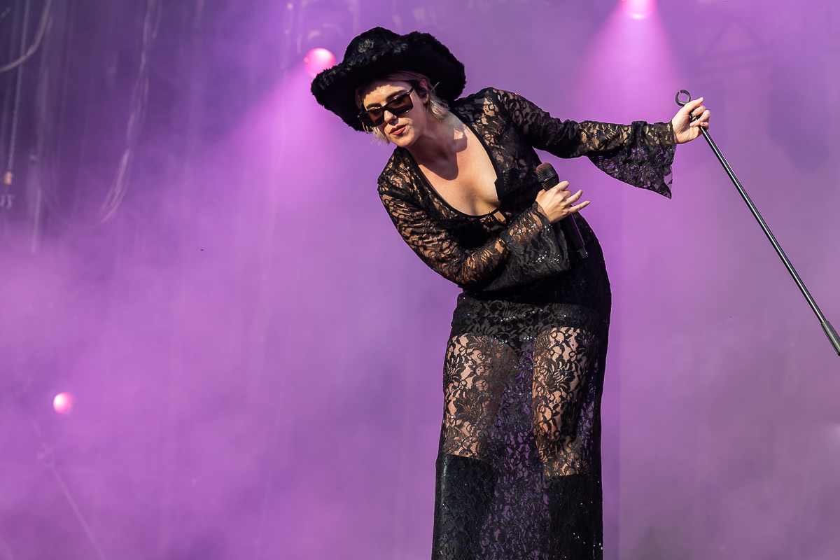 Sylvie Kreusch @ Lokerse Feesten 2023, picture 11, photographed by Marc Verdonck - FrontView Magazine