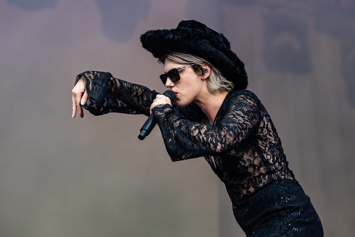 Sylvie Kreusch @ Lokerse Feesten 2023, picture 21, photographed by Marc Verdonck - FrontView Magazine