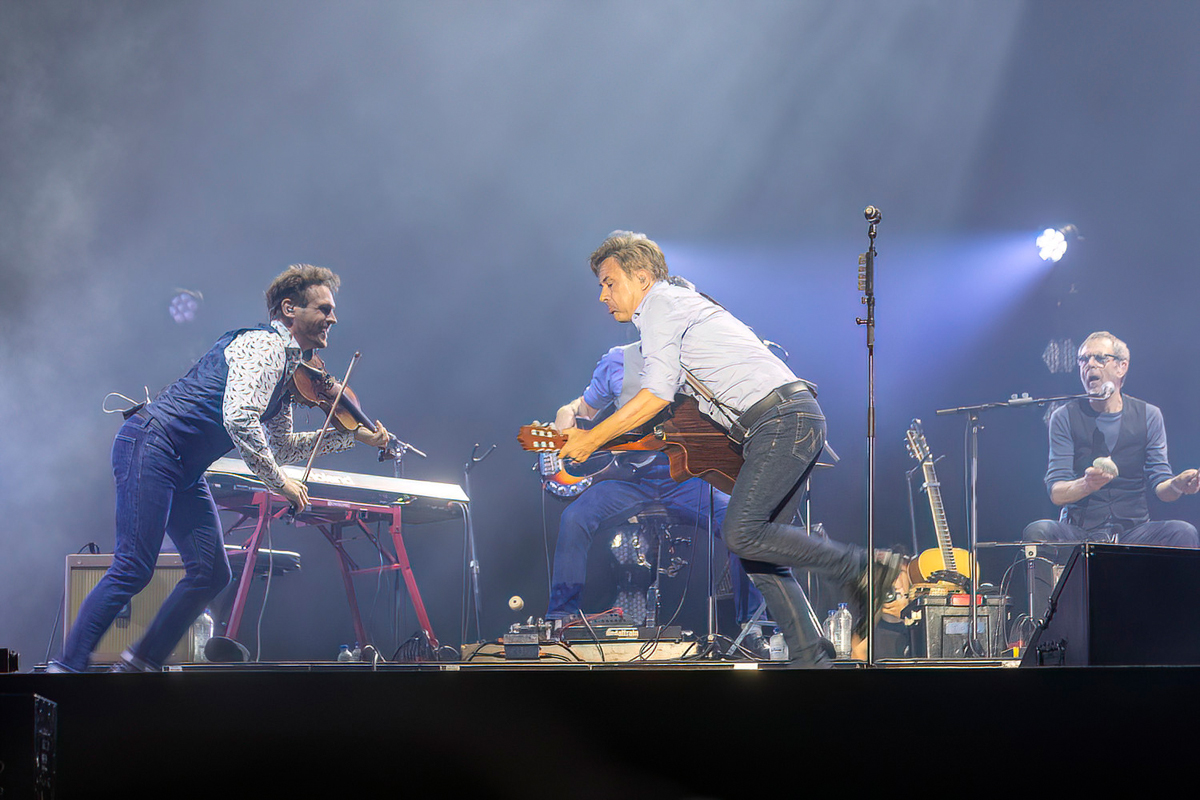Bart Peeters @ Lokerse Feesten 2023, picture 20, photographed by Edwin Houdevelt - FrontView Magazine