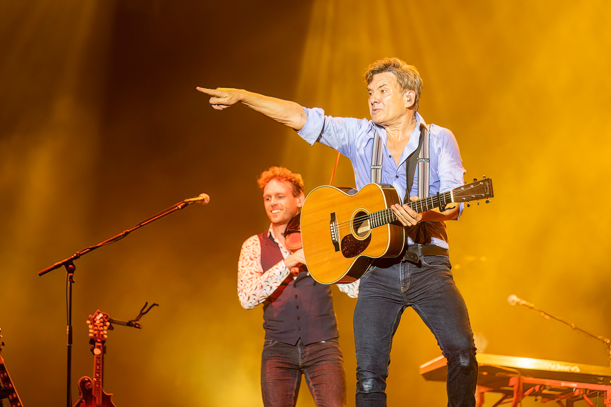 Bart Peeters @ Lokerse Feesten 2023, picture 23, photographed by Edwin Houdevelt - FrontView Magazine