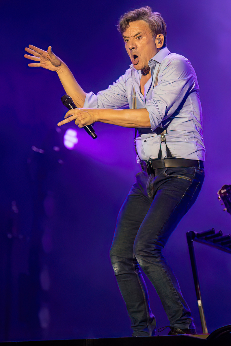 Bart Peeters @ Lokerse Feesten 2023, picture 28, photographed by Edwin Houdevelt - FrontView Magazine