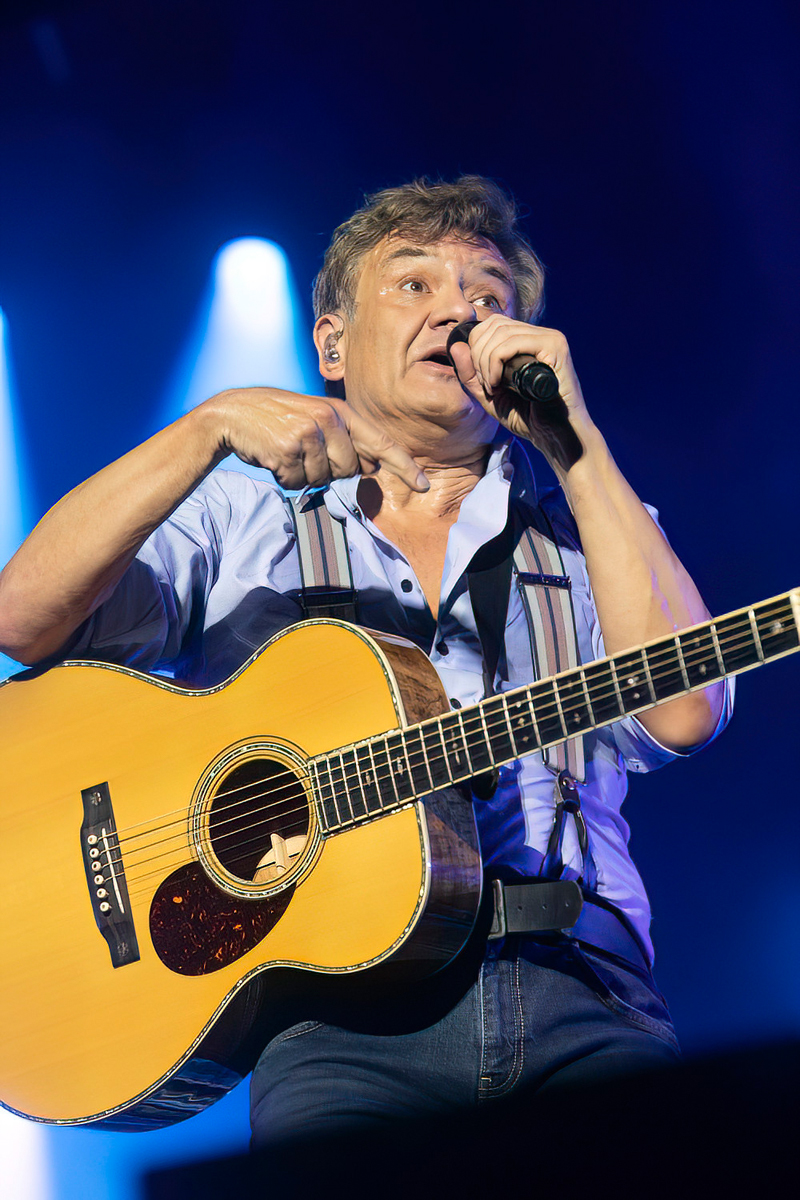 Bart Peeters @ Lokerse Feesten 2023, picture 29, photographed by Edwin Houdevelt - FrontView Magazine