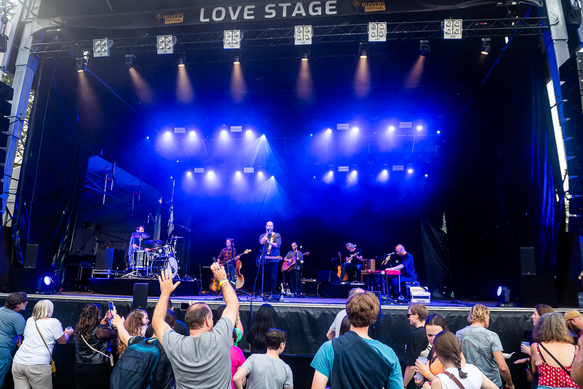 Flip Kowlier @ Rijvers Festival 2023, picture 3, photographed by Dimitri Vanlommel - FrontView Magazine
