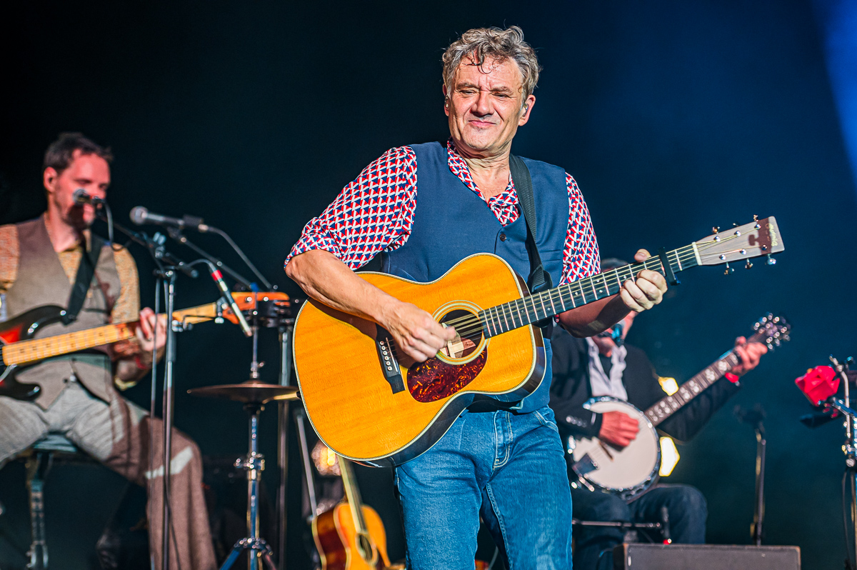 Bart Peeters @ Rijvers Festival 2023, picture 7, photographed by Dimitri Vanlommel - FrontView Magazine