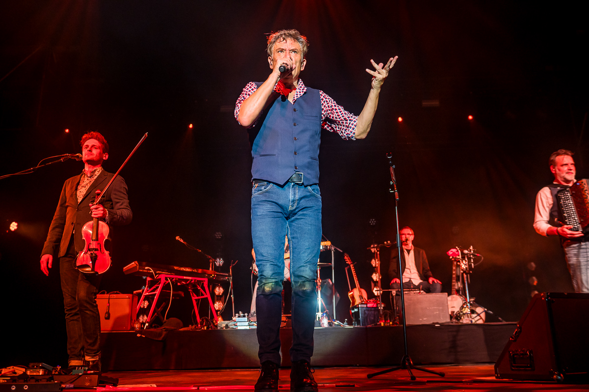 Bart Peeters @ Rijvers Festival 2023, picture 23, photographed by Dimitri Vanlommel - FrontView Magazine