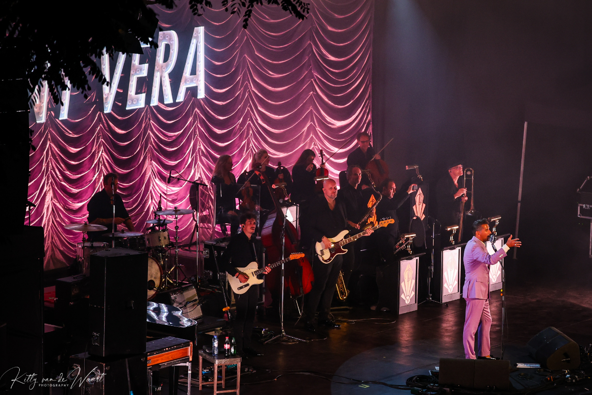 Danny Vera @ Caprera Bloemendaal, foto 26, foto's door Kitty van de Waart - FrontView Magazine