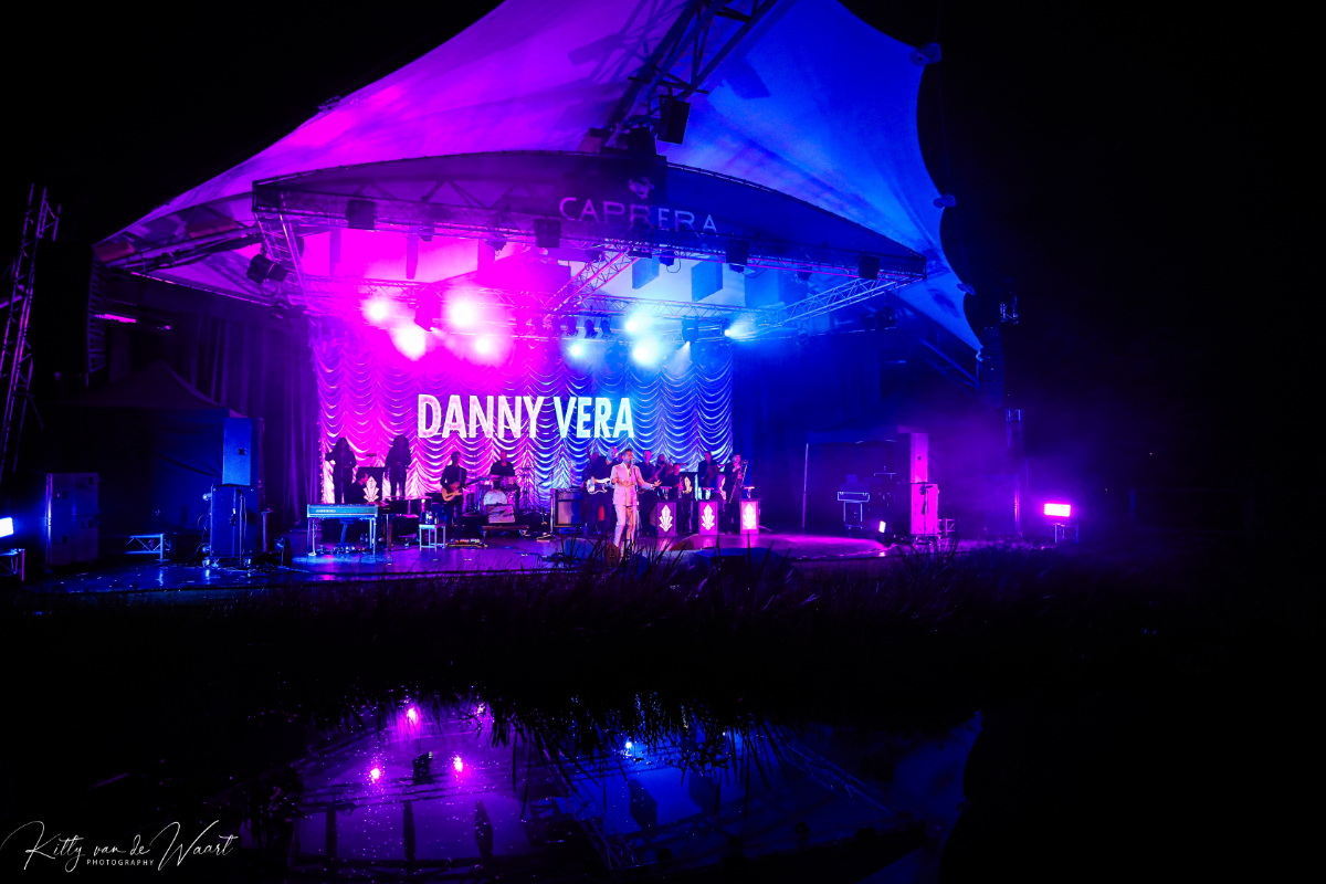 Danny Vera @ Caprera Bloemendaal, foto 29, foto's door Kitty van de Waart - FrontView Magazine
