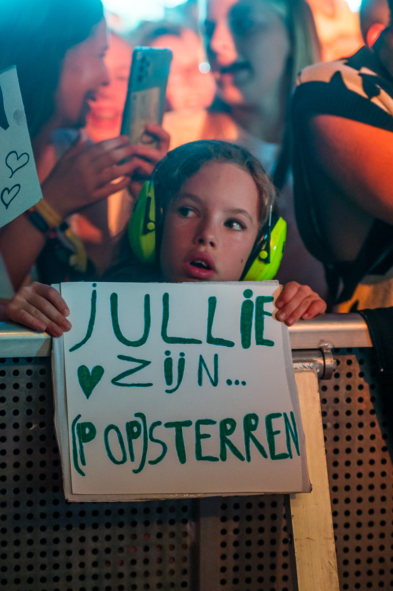 #LikeMe @ Rijvers Festival 2023, picture 5, photographed by Dimitri Vanlommel - FrontView Magazine