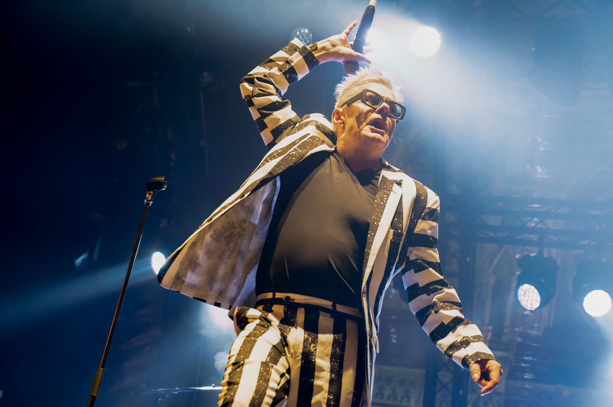 Arbeid Adelt ! & Guests: Der Klinke & Parkaparaplu @ Paulusfeesten Oostende, picture 8, photographed by Luc Klinckaert - FrontView Magazine