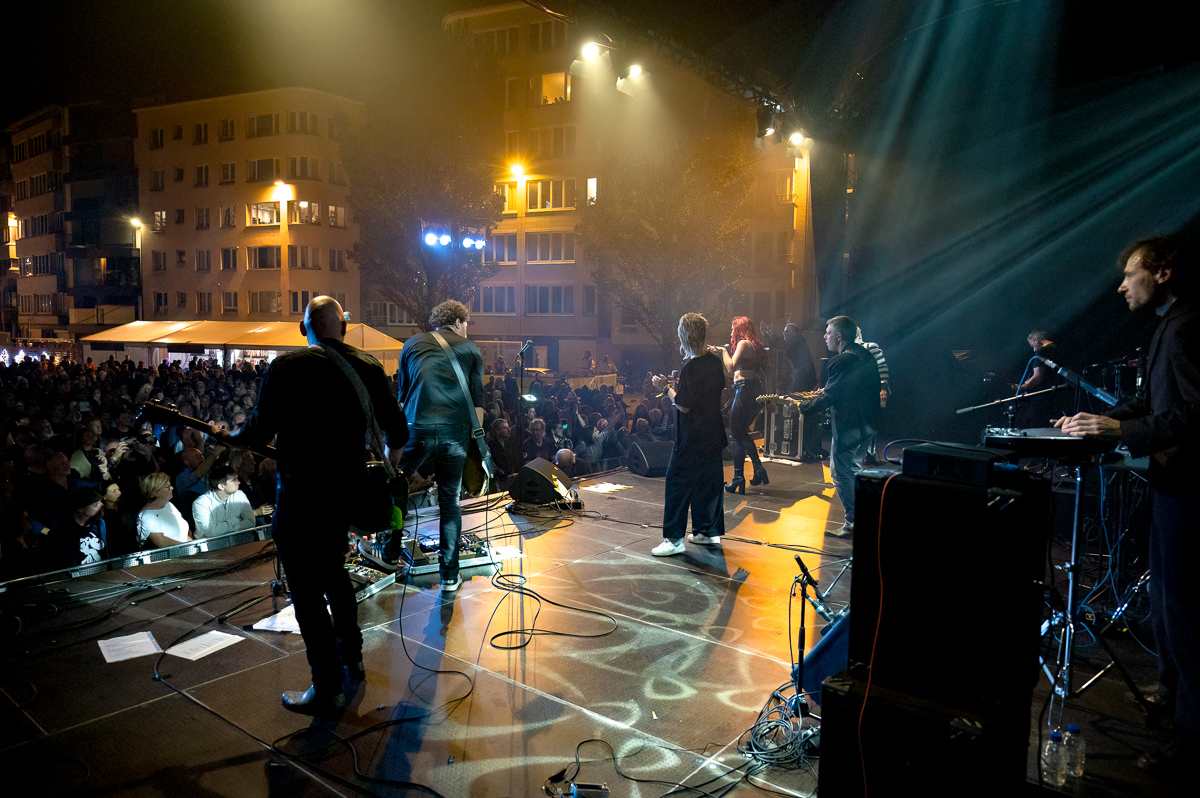 Arbeid Adelt ! & Guests: Der Klinke & Parkaparaplu @ Paulusfeesten Oostende, picture 25, photographed by Luc Klinckaert - FrontView Magazine