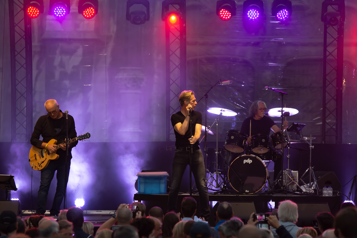 Atmosphere @ Paulusfeesten Oostende, picture 4, photographed by Luc Klinckaert - FrontView Magazine