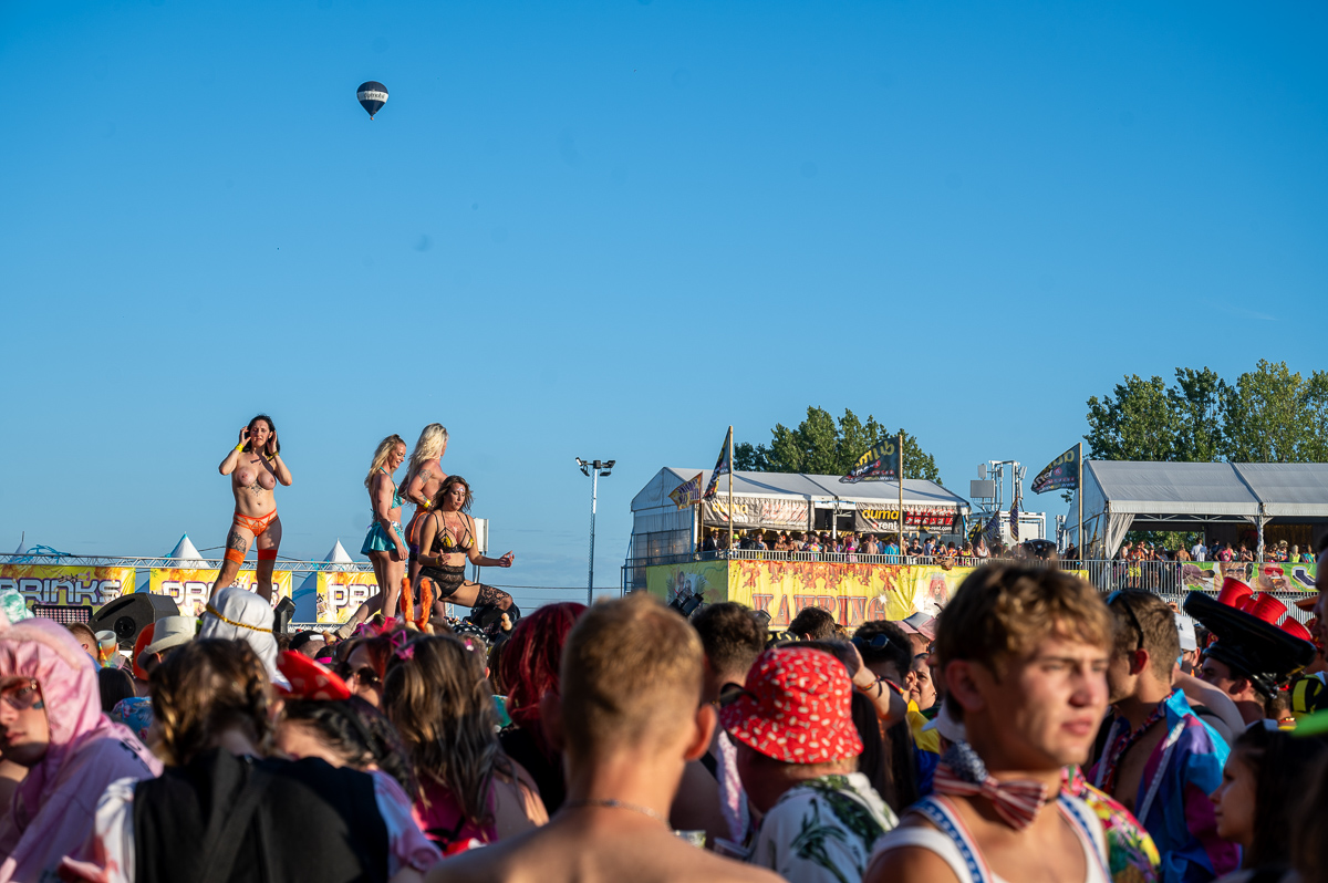 Kamping Kitsch Club editie 2023, picture 49, photographed by Luc Klinckaert - FrontView Magazine
