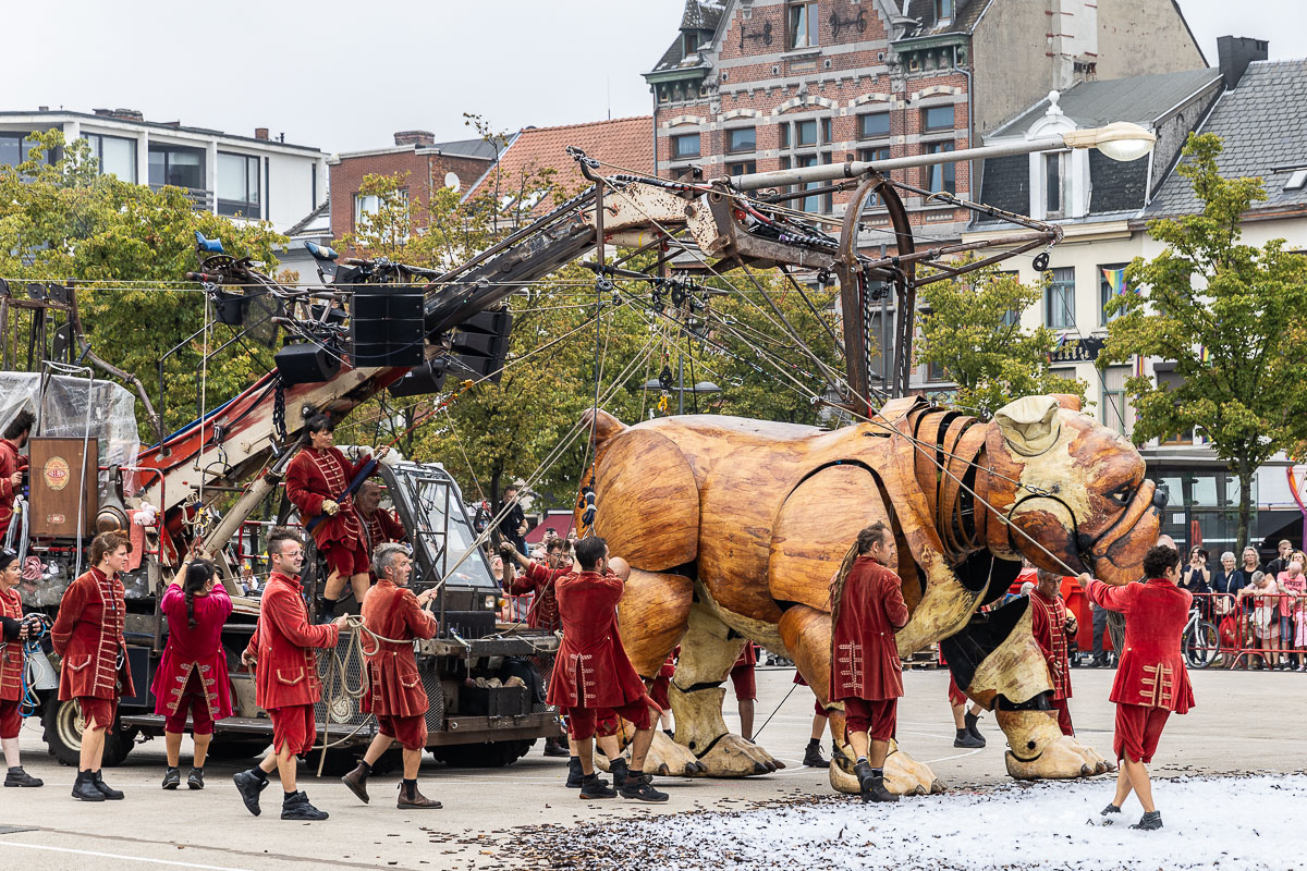 De Reuzen van Royal de Luxe @ Antwerpen, picture 29, photographed by Marc Verdonck - FrontView Magazine