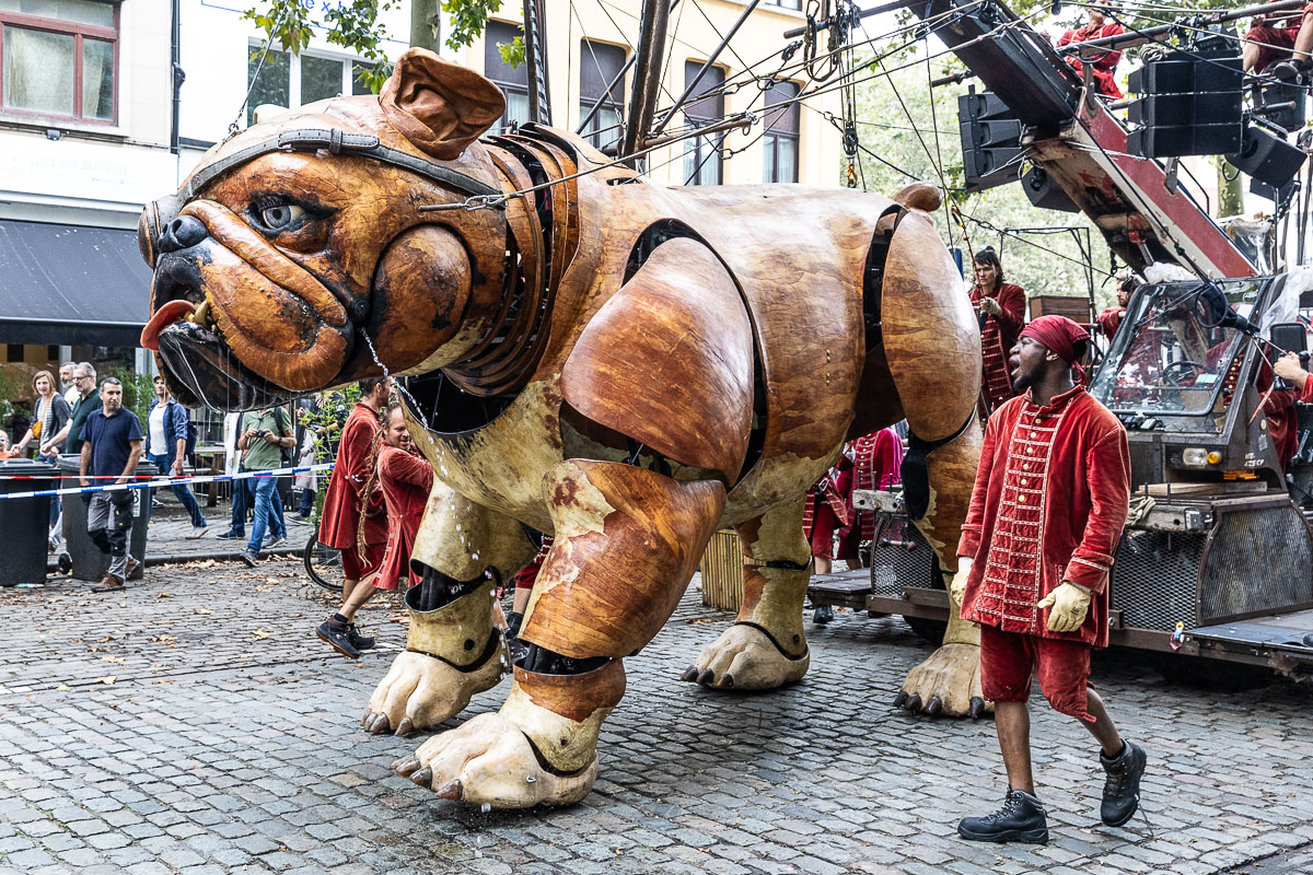 De Reuzen van Royal de Luxe @ Antwerpen, picture 58, photographed by Marc Verdonck - FrontView Magazine