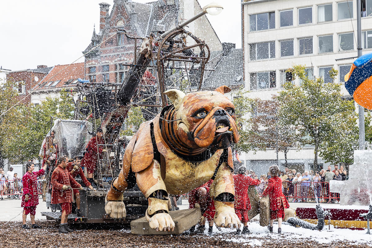 De Reuzen van Royal de Luxe @ Antwerpen, picture 76, photographed by Marc Verdonck - FrontView Magazine